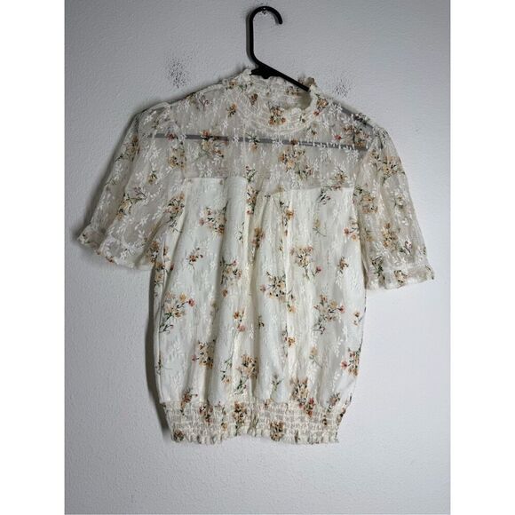 Eyeshadow Tops - Eyeshadow Bohemian Women’s Floral Print Cream Blouse/Crop Top Size M